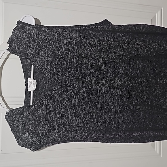 Shirt - Picture 2 of 3